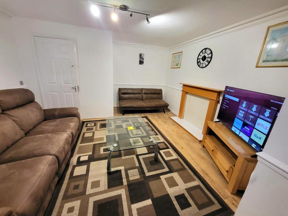 Manor Place Apartment Thamesmead Thamesmead  ภายนอก รูปภาพ