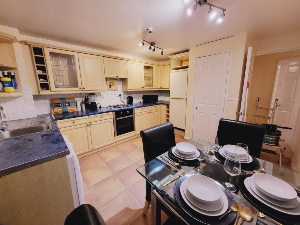 Manor Place Apartment Thamesmead Thamesmead  ภายนอก รูปภาพ